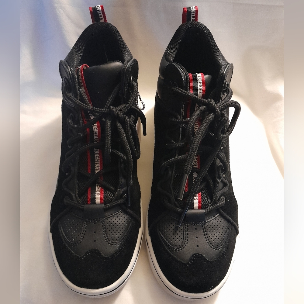 Skechers women 8.5